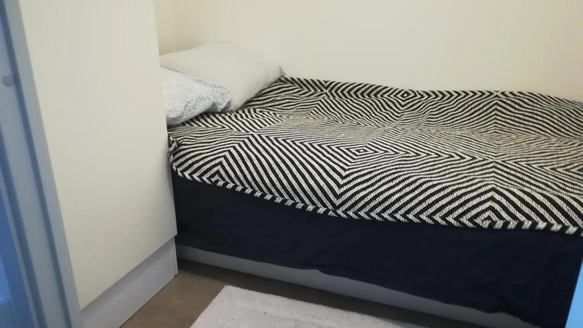 Central Cozy Accommodation, Single Room Or Bed In Dormroom Gothenburg Homestay